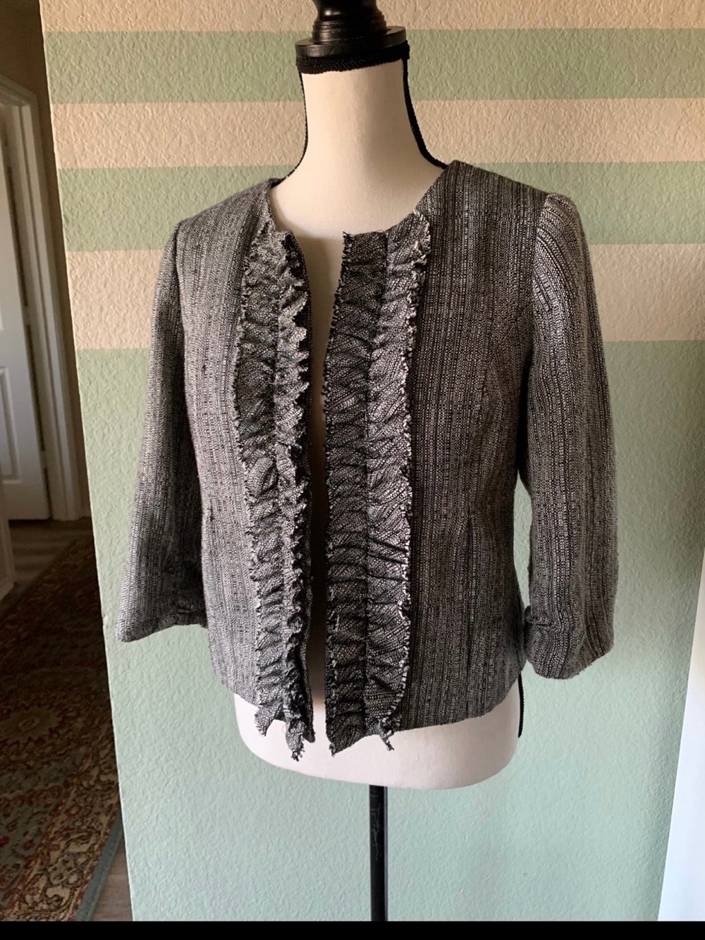 East 5th Gray Ruffle Trim Preppy Grunge Blazer Women’s M
